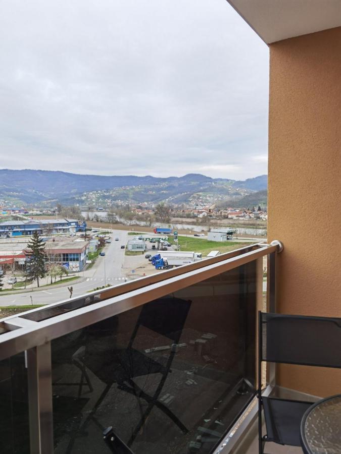 Apartman Krasula Doboj Eksteriør billede