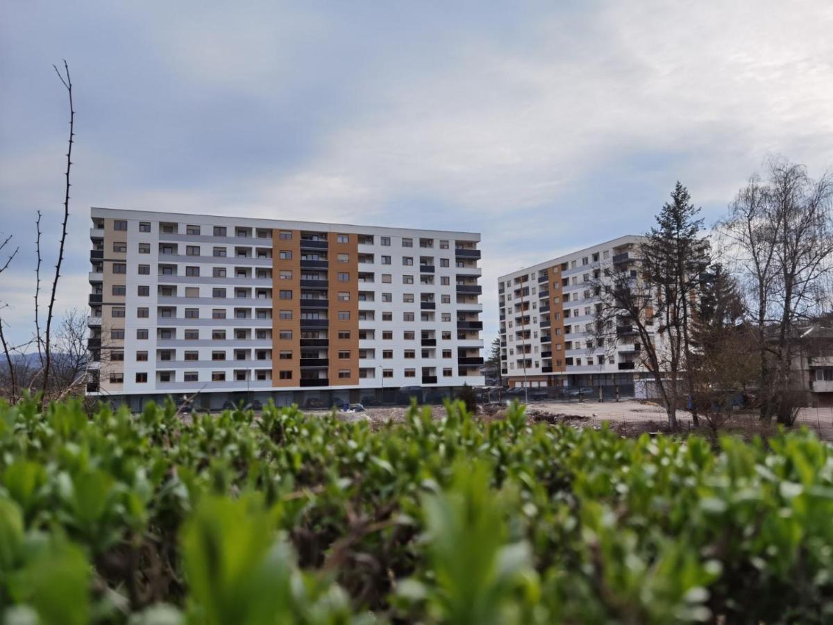 Apartman Krasula Doboj Eksteriør billede
